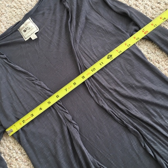 Pink Rose Ruffle Open Cover Top - Picture 6 of 7